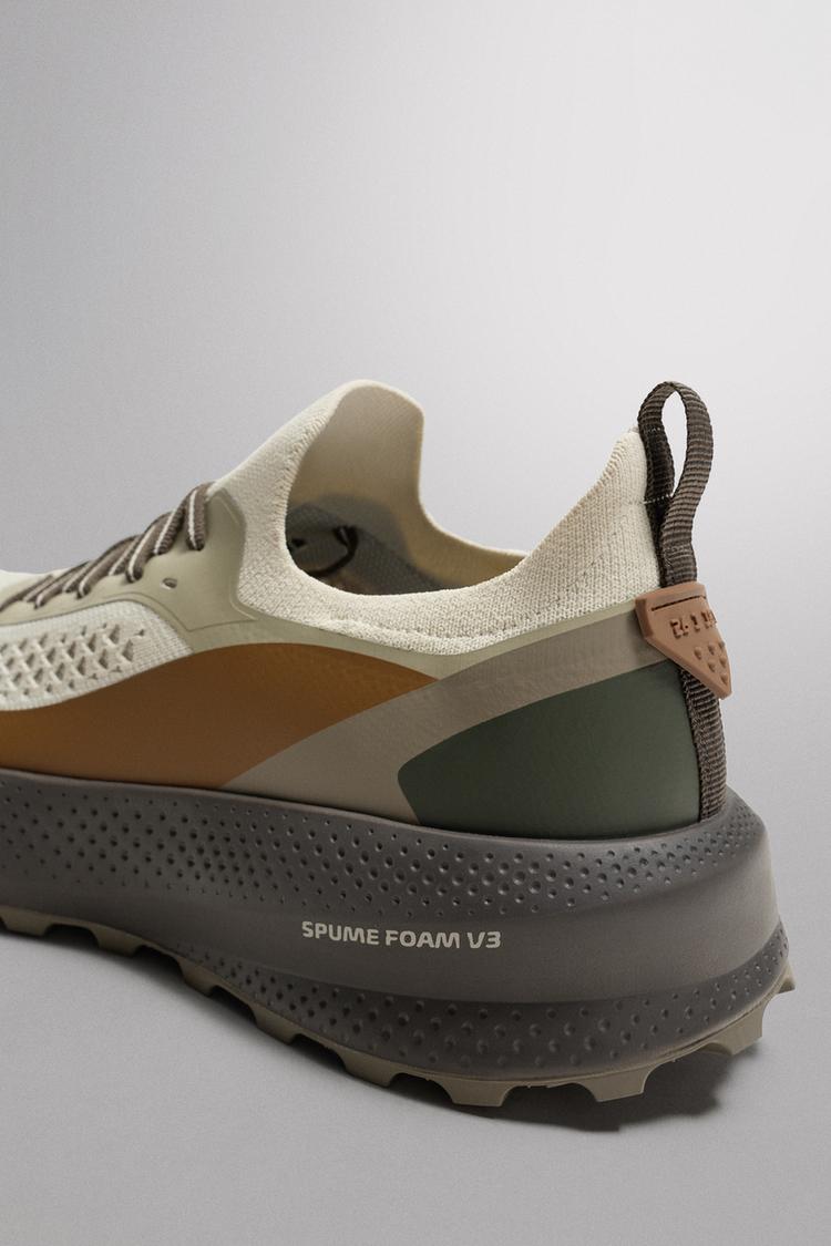 TRAIL RUN SHOES